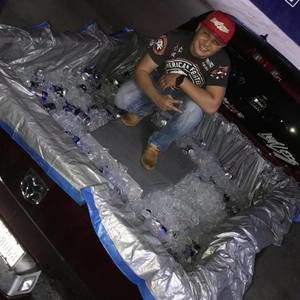 Meet your Posher, Jesus angel